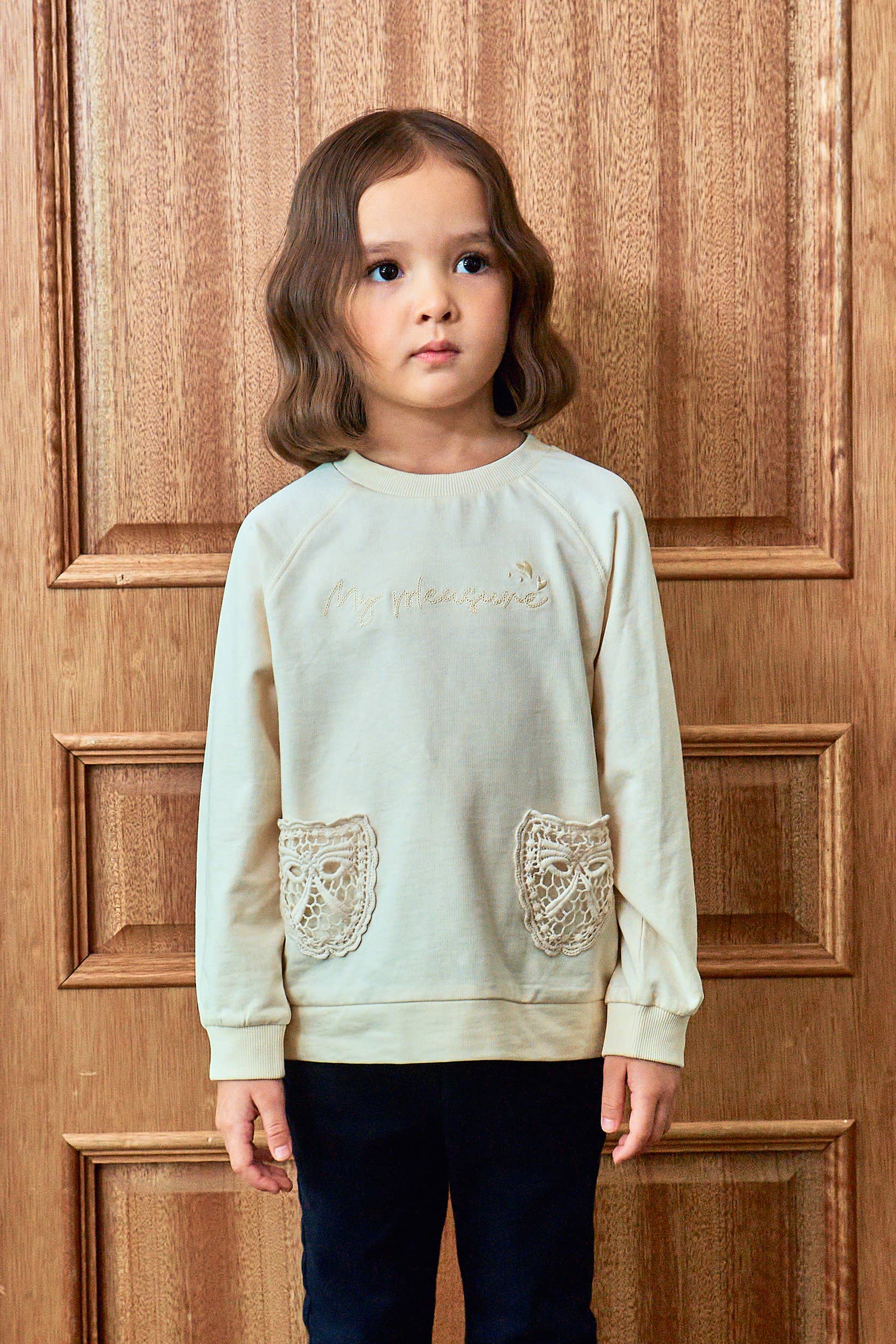 Mary Raglan Sweatshirt with Crochet Pockets - ToTo Heros l Premium Children's Clothing