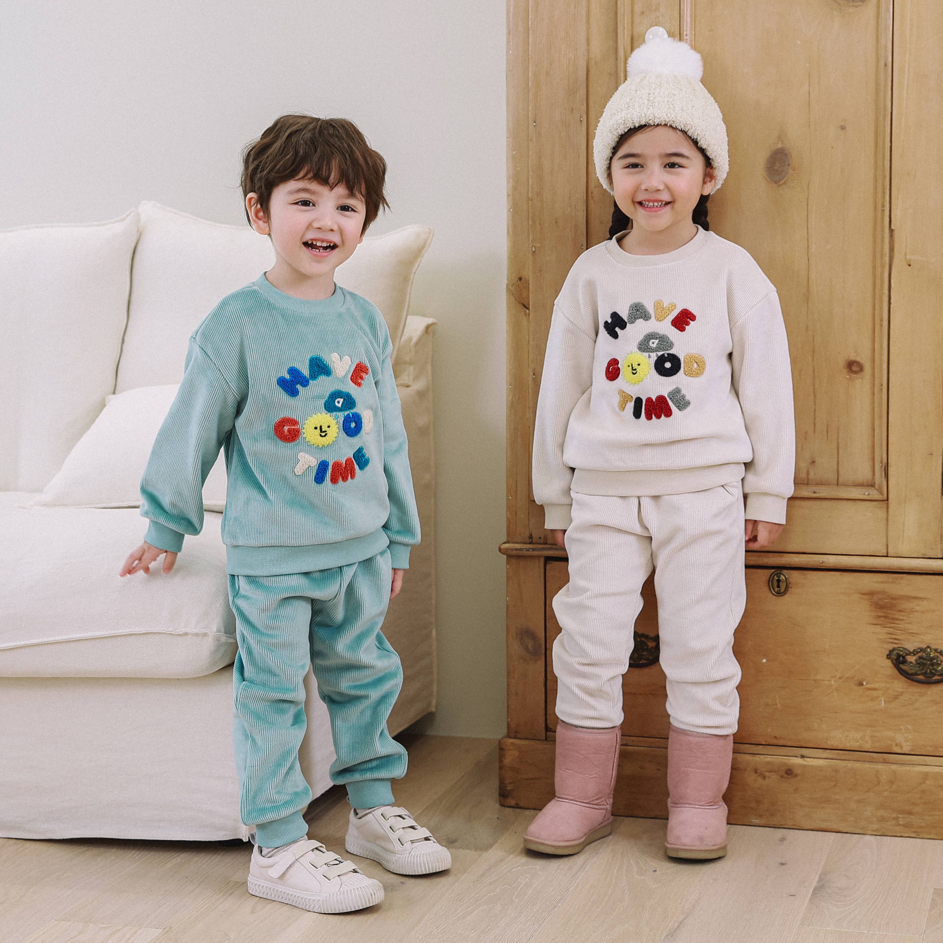 Milo Embroidery Velvet Corduroy Sweatshirt & Sweatpants Set - ToTo Heros l Premium Children's Clothing