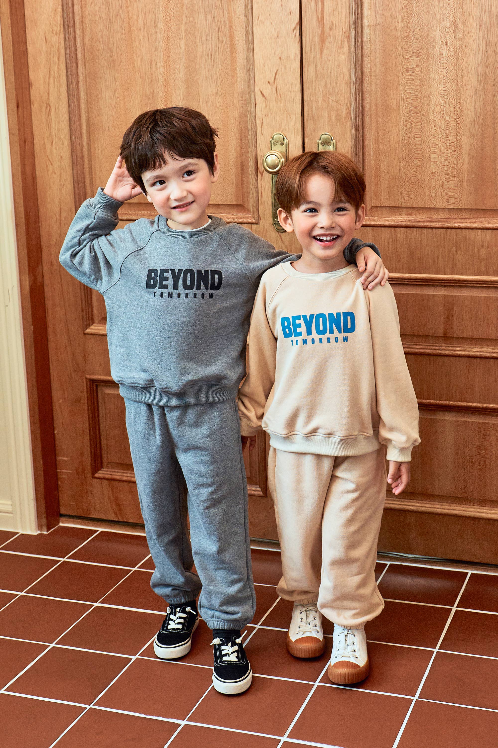 Jason Raglan Sweatshirt & Sweatpants Set - ToTo Heros l Premium Children's Clothing